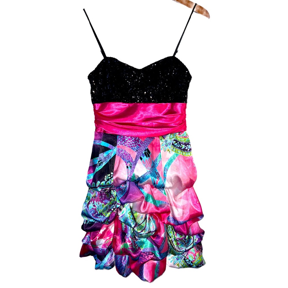 Black and Pink patterned bubble Tiered satin dress